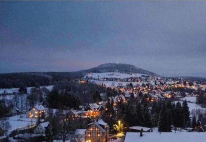 ホテル Gaestehaus Hutweide Bärenstein エクステリア 写真